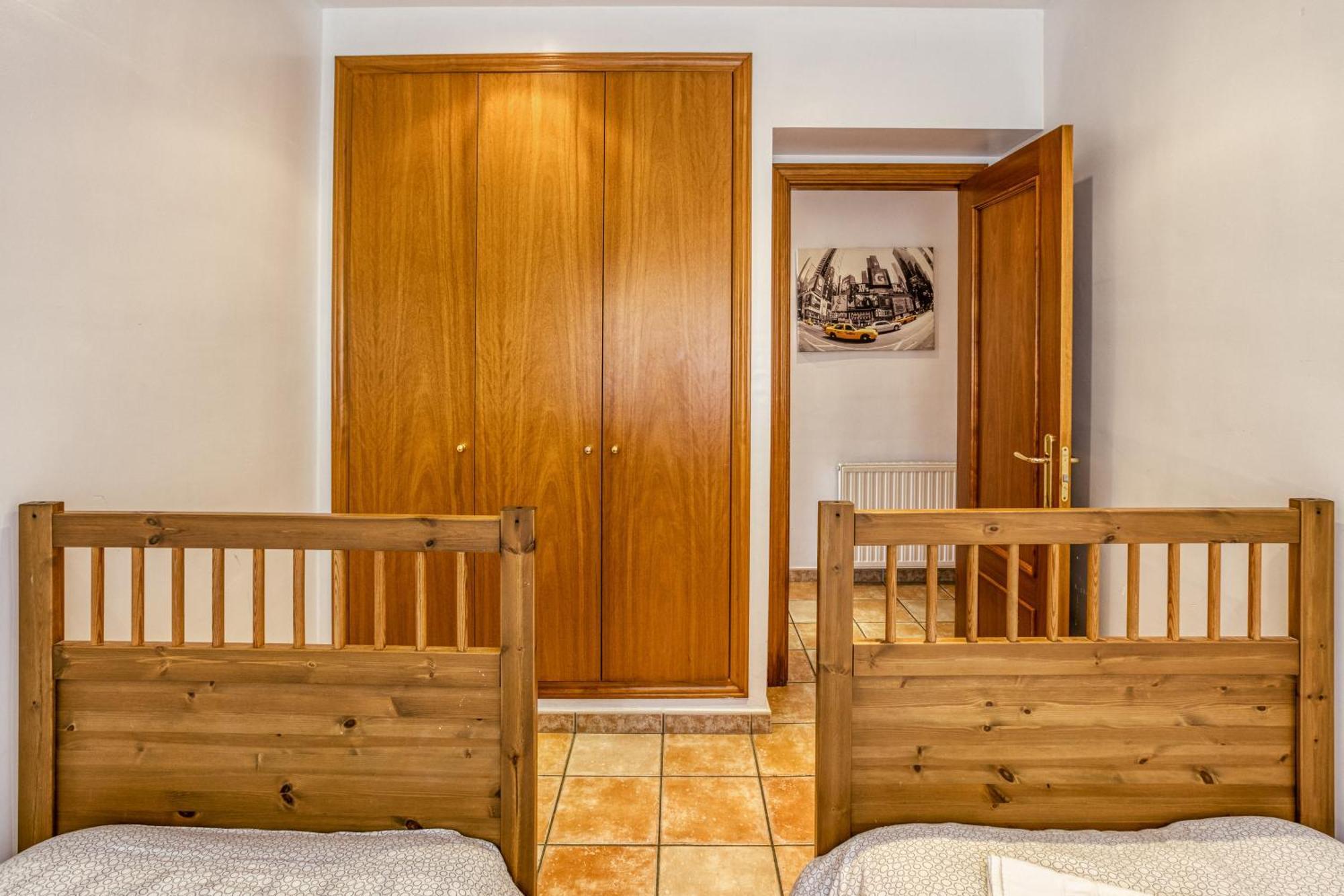 Fantastic Family Villa Л'Эстартит Экстерьер фото