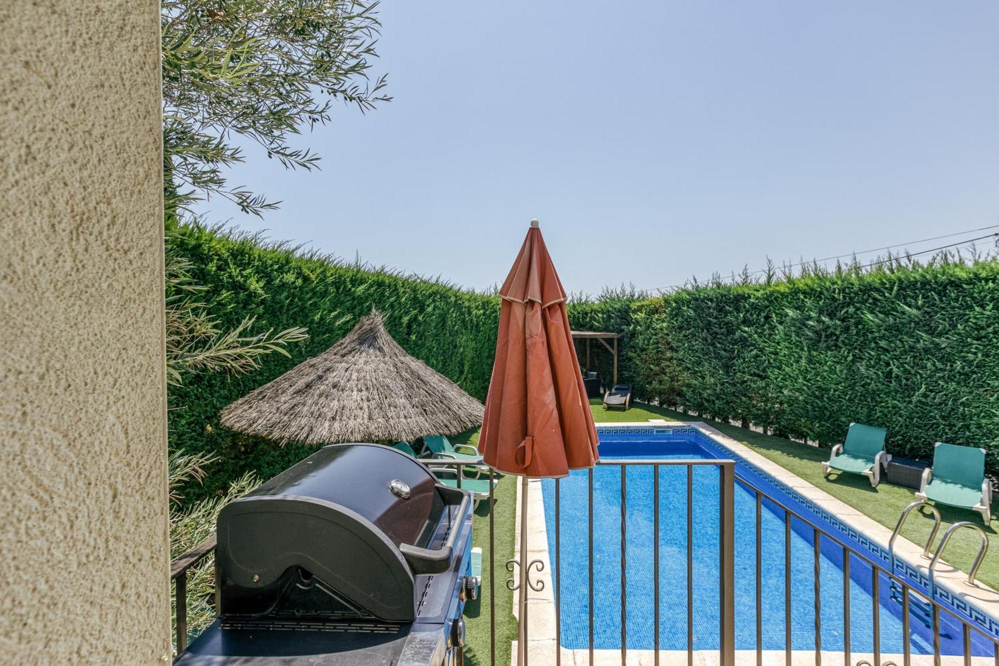 Fantastic Family Villa Л'Эстартит Экстерьер фото